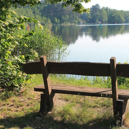 Ferienappartement Am See II Im Biospharenreservat Schorfheide Luaran gambar